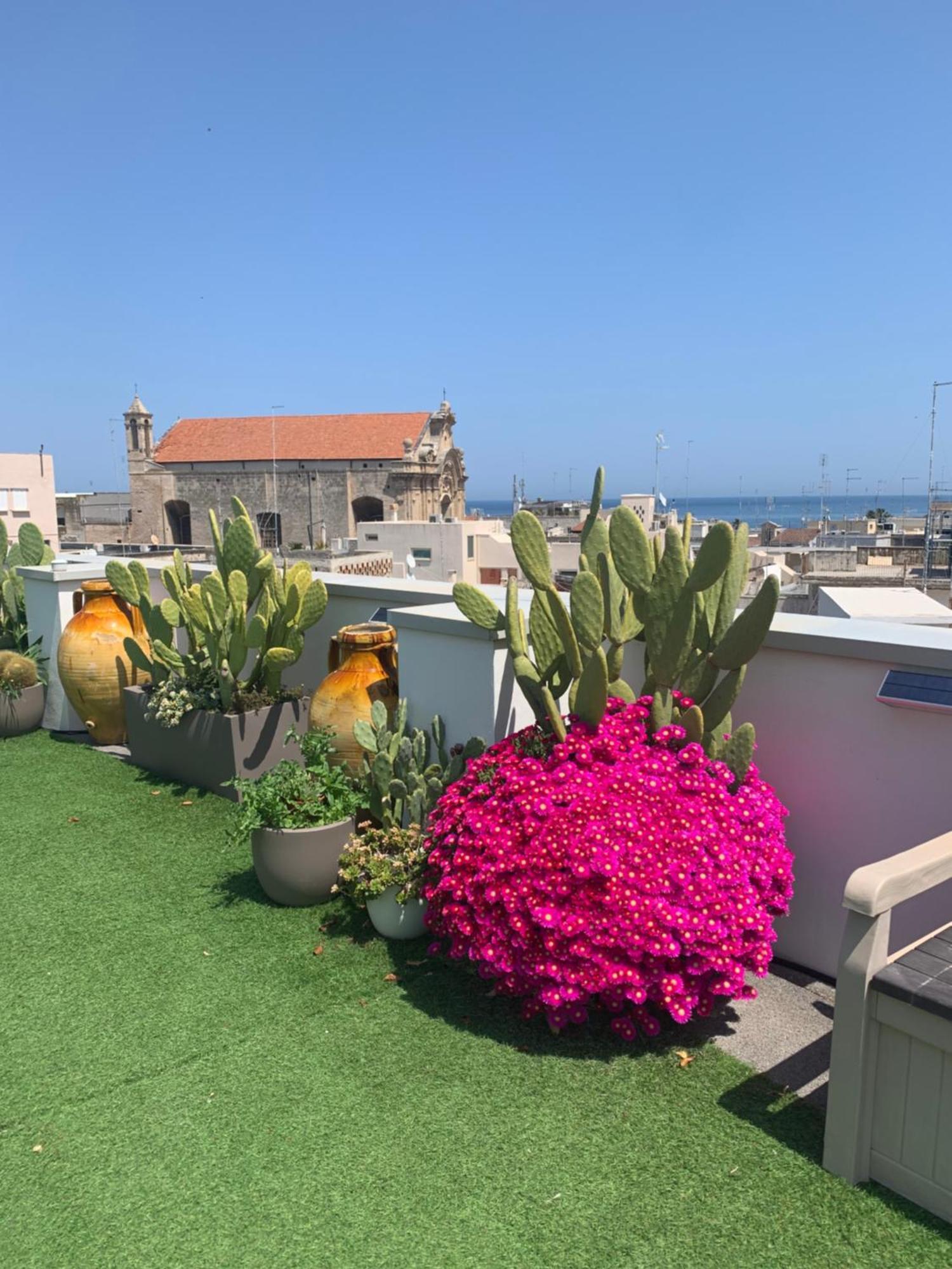 Cattedralflats -Comfort, Stile E Vista Sulla Cattedrale Bari Eksteriør billede
